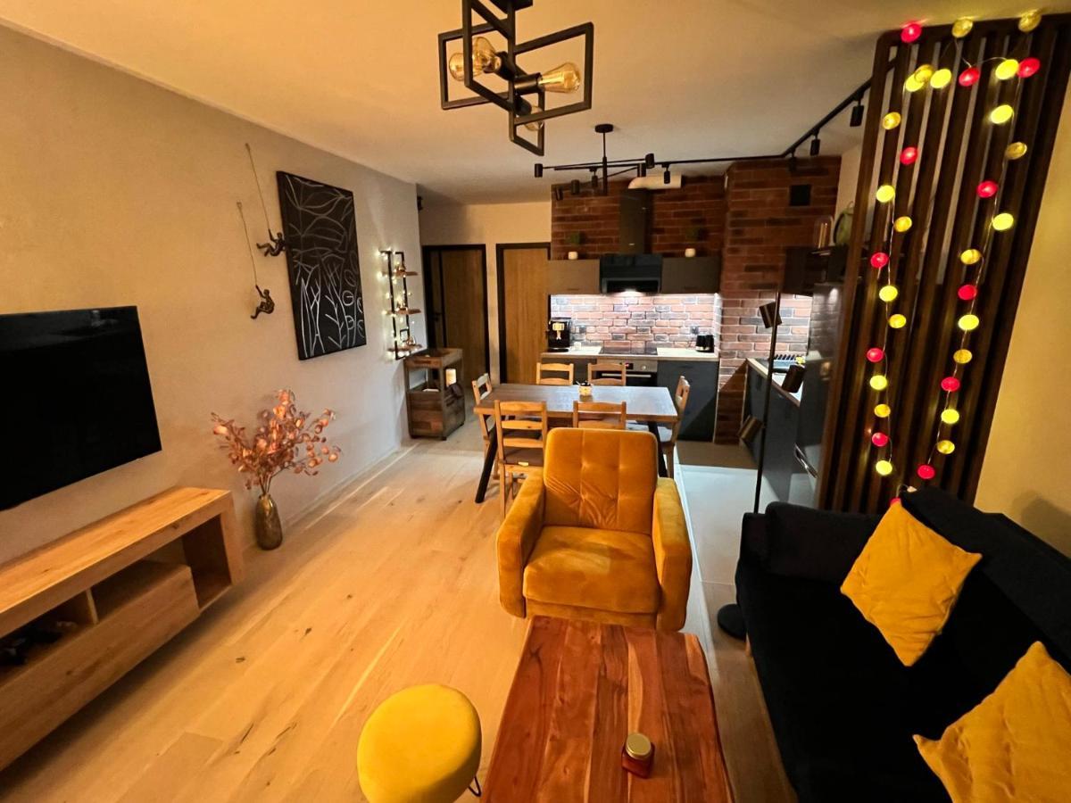 Warsaw Downtown View 3 Rooms 60M2+ Free Garage 2Km Old Town Metro 9Min Tram Exterior photo