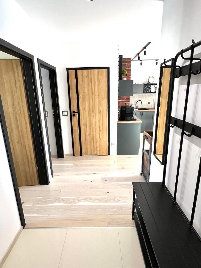 Warsaw Downtown View 3 Rooms 60M2+ Free Garage 2Km Old Town Metro 9Min Tram Exterior photo